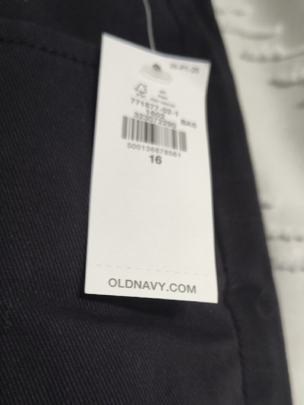 Old Navy Black High-Rise Skinny Stretch Pants - Picture 5 of 7